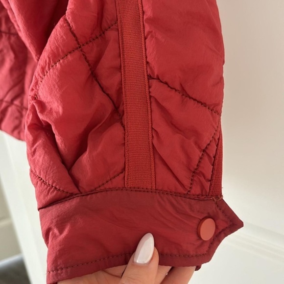 Small Red Quilted Jacket puffer coat veveret flying monkey oversized - Picture 2 of 4